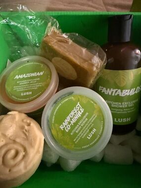 Lush Green Bath & Body Gift Set - Amazonian, Rainforest, Fantabulosa Shower box